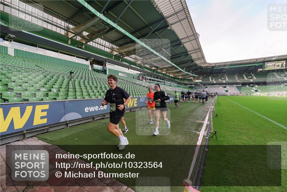 13.09.2026 - 21. swb-Marathon Bremen Michael Burmester http://msf.ph/oto/10323564 13.09.2026 13:25:30 Laufen im Stadion 202, 213, 294, 505, 530, 543, 548, 645, 723, 739, 752, 815, 818, 966, 1283, 1410, 1443, 1459, 1463, 1471, 1487, 1491, 1504, 1515, 1530, 1561, 1618, 1744, 1828, 1830, 1944, 1953, 2058, 2059, 2095, 2211, 2267, 2271, 2298, 2308, 2312, 2323, 2354, 2382, 2384, 2483, 2497, 2506, 2508, 2554, 2558, 2571, 2591, 2644, 2656, 2675, 2752, 2762, 2776, 2833, 2878, 2896, 2970, 2981, 3005, 3047, 3062, 3097, 3142, 3172, 3211, 3259, 3298, 3306, 3312, 3329, 3359, 3381, 3390, 3433 meine-sportfotos.de