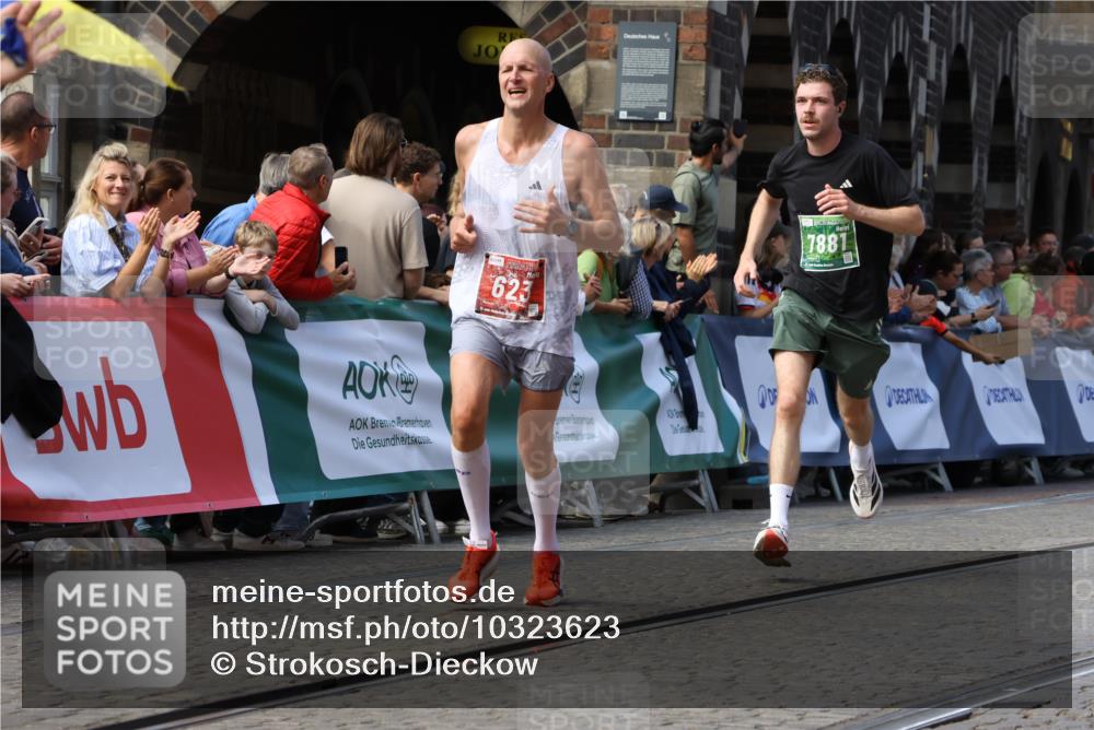 13.09.2026 - 21. swb-Marathon Bremen Strokosch-Dieckow http://msf.ph/oto/10323623 13.09.2026 13:10:29 Ziel 538, 623, 957, 2020, 4781, 5627, 8064, 9817, 1181, 1498, 1554, 2347, 2605, 4727, 5066, 5152, 5620, 5648, 6267, 7881 meine-sportfotos.de