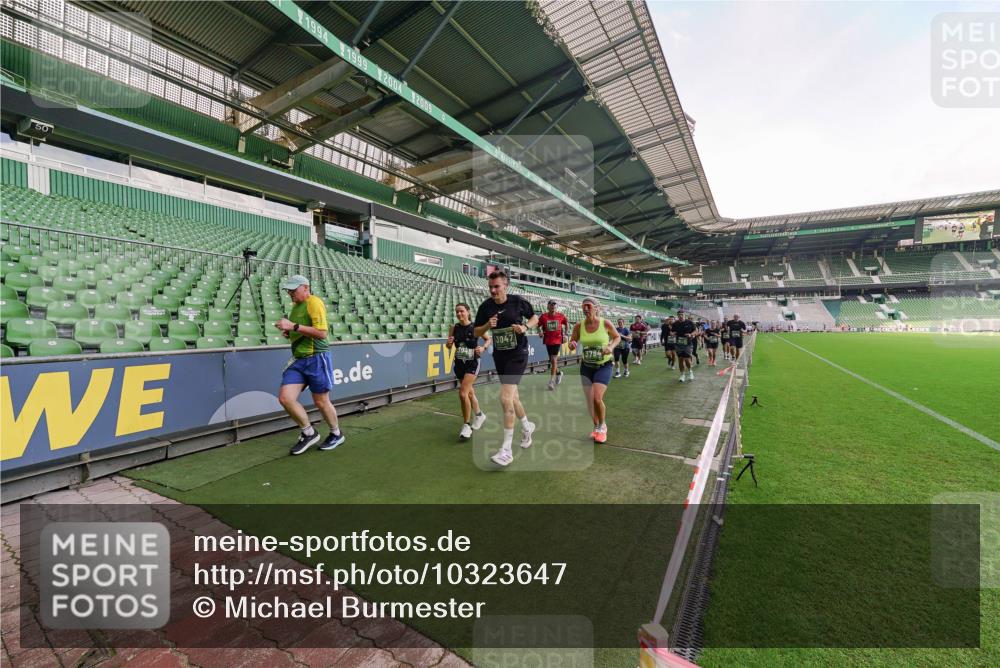 13.09.2026 - 21. swb-Marathon Bremen Michael Burmester http://msf.ph/oto/10323647 13.09.2026 13:25:42 Laufen im Stadion 202, 213, 294, 505, 530, 543, 548, 645, 723, 815, 818, 966, 1283, 1410, 1443, 1459, 1463, 1473, 1487, 1491, 1504, 1515, 1530, 1561, 1618, 1744, 1828, 1830, 1953, 2058, 2059, 2095, 2211, 2267, 2271, 2298, 2308, 2312, 2323, 2354, 2382, 2384, 2483, 2497, 2506, 2508, 2554, 2558, 2576, 2591, 2592, 2644, 2656, 2675, 2752, 2762, 2817, 2833, 2878, 2896, 2970, 2981, 3005, 3047, 3062, 3097, 3142, 3172, 3211, 3259, 3298, 3306, 3329, 3359, 3381, 3390, 3433, 3629 meine-sportfotos.de