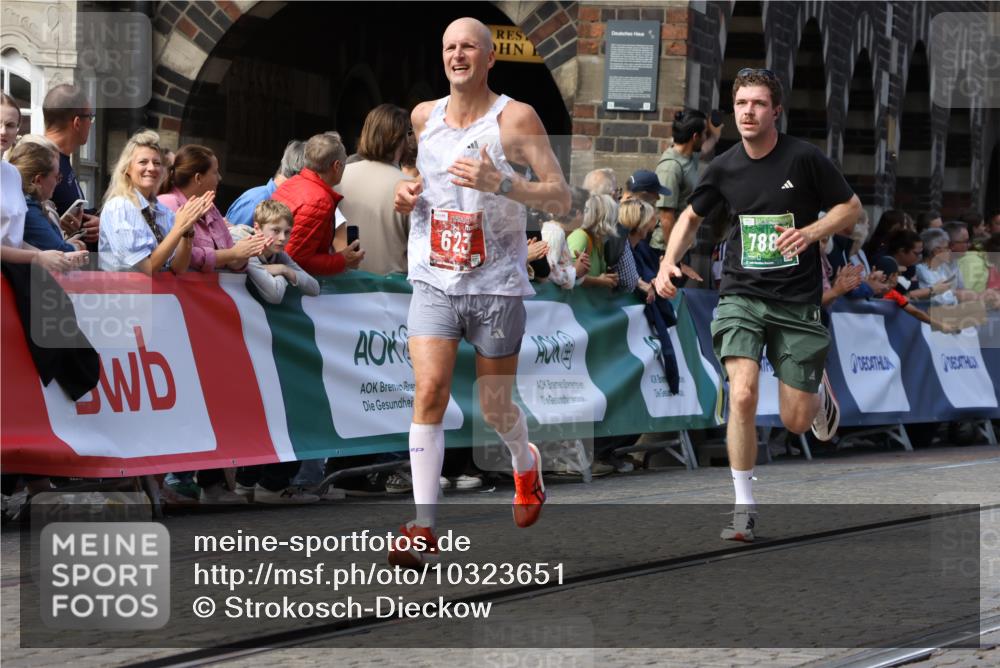 13.09.2026 - 21. swb-Marathon Bremen Strokosch-Dieckow http://msf.ph/oto/10323651 13.09.2026 13:10:29 Ziel 538, 623, 957, 2020, 4781, 5627, 8064, 9817, 1181, 1498, 1554, 2347, 2605, 4727, 5066, 5152, 5620, 5648, 6267, 7881 meine-sportfotos.de
