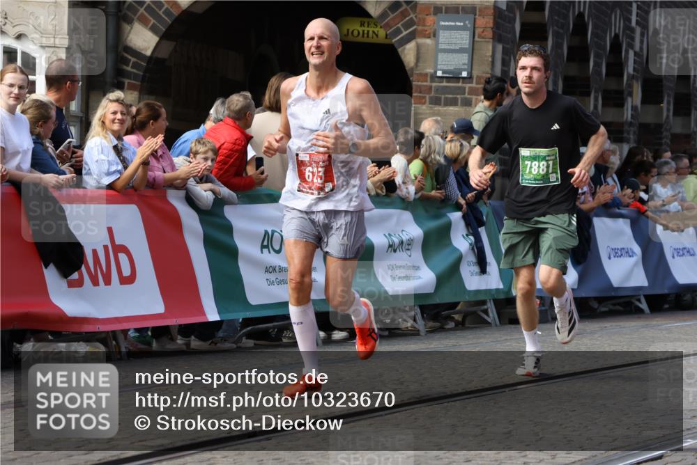 13.09.2026 - 21. swb-Marathon Bremen Strokosch-Dieckow http://msf.ph/oto/10323670 13.09.2026 13:10:29 Ziel 538, 623, 957, 2020, 4781, 5627, 8064, 9817, 1181, 1498, 1554, 2347, 2605, 4727, 5066, 5152, 5620, 5648, 6267, 7881 meine-sportfotos.de