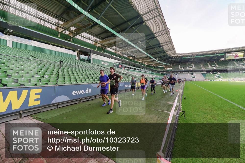 13.09.2026 - 21. swb-Marathon Bremen Michael Burmester http://msf.ph/oto/10323723 13.09.2026 13:25:51 Laufen im Stadion 202, 213, 294, 505, 530, 543, 645, 723, 815, 818, 833, 966, 1077, 1283, 1410, 1443, 1459, 1463, 1473, 1487, 1491, 1504, 1515, 1530, 1561, 1618, 1744, 1828, 1830, 1953, 2058, 2059, 2095, 2211, 2267, 2271, 2273, 2298, 2308, 2323, 2354, 2382, 2384, 2428, 2497, 2506, 2508, 2554, 2558, 2576, 2591, 2592, 2644, 2656, 2675, 2752, 2762, 2817, 2833, 2878, 2896, 2965, 2970, 2981, 3005, 3047, 3062, 3097, 3142, 3172, 3211, 3259, 3298, 3306, 3329, 3359, 3390, 3433, 3629 meine-sportfotos.de
