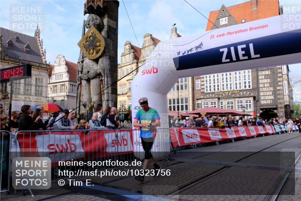 13.09.2026 - 21. swb-Marathon Bremen Tim E. http://msf.ph/oto/10323756 13.09.2026 10:59:52 Ziel 10147, 10355, 10377, 10669, 10745, 10922, 10928, 10929, 11151, 11194, 11207, 11419, 11501, 11519, 11594, 11873, 12138, 12295, 12481, 12527 meine-sportfotos.de