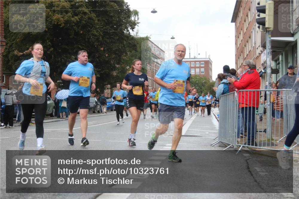 13.09.2026 - Kiel Lauf Markus Tischler http://msf.ph/oto/10323761 13.09.2026 11:01:06 Fleethörn 7205, 1505, 1499, 2846 meine-sportfotos.de