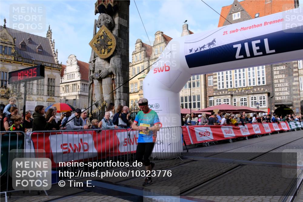 13.09.2026 - 21. swb-Marathon Bremen Tim E. http://msf.ph/oto/10323776 13.09.2026 10:59:52 Ziel 10147, 10355, 10377, 10669, 10745, 10922, 10928, 10929, 11151, 11194, 11207, 11419, 11501, 11519, 11594, 11873, 12138, 12295, 12481, 12527 meine-sportfotos.de