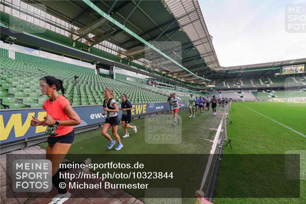 13.09.2026 - 21. swb-Marathon Bremen Michael Burmester http://msf.ph/oto/10323844 13.09.2026 13:26:05 Laufen im Stadion 202, 213, 294, 390, 505, 530, 543, 645, 815, 818, 833, 966, 1077, 1283, 1410, 1443, 1459, 1473, 1487, 1491, 1504, 1515, 1530, 1561, 1618, 1744, 1828, 1830, 1953, 2058, 2059, 2267, 2271, 2273, 2298, 2308, 2309, 2354, 2382, 2384, 2428, 2506, 2508, 2542, 2554, 2558, 2576, 2582, 2591, 2592, 2644, 2656, 2675, 2752, 2762, 2817, 2833, 2878, 2896, 2965, 2970, 2981, 3005, 3047, 3062, 3084, 3097, 3142, 3172, 3211, 3259, 3306, 3329, 3359, 3390, 3433, 3629 meine-sportfotos.de