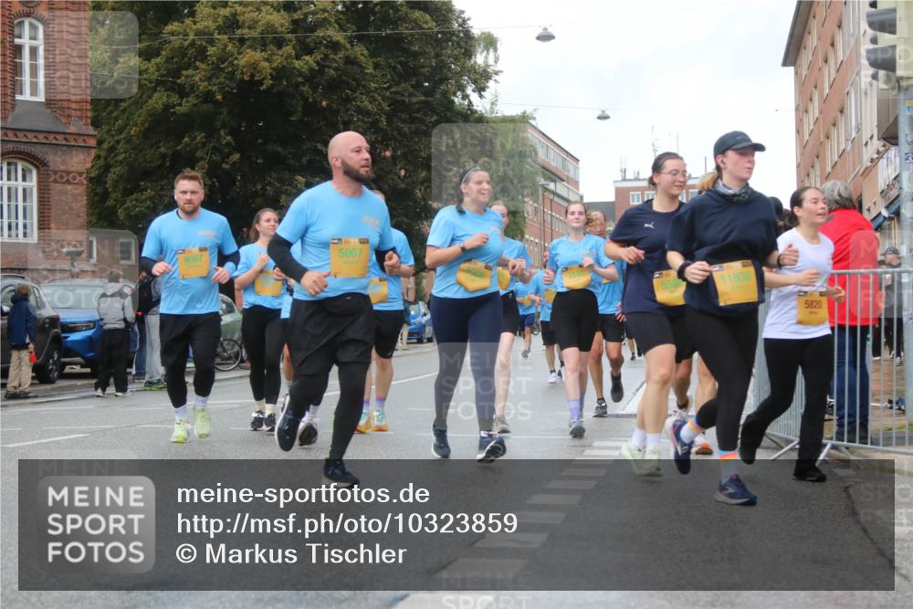 13.09.2026 - Kiel Lauf Markus Tischler http://msf.ph/oto/10323859 13.09.2026 11:01:20 Fleethörn 11, 300, 9067, 5007, 11930, 5820 meine-sportfotos.de