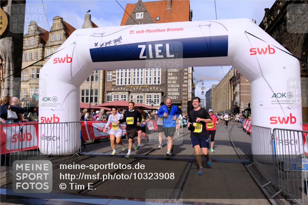 13.09.2026 - 21. swb-Marathon Bremen Tim E. http://msf.ph/oto/10323908 13.09.2026 10:59:59 Ziel 10147, 10236, 10355, 10669, 10745, 10928, 10929, 11054, 11056, 11089, 11194, 11207, 11419, 11501, 11519, 11594, 11803, 12138, 12242, 12243, 12480, 12481, 12527 meine-sportfotos.de
