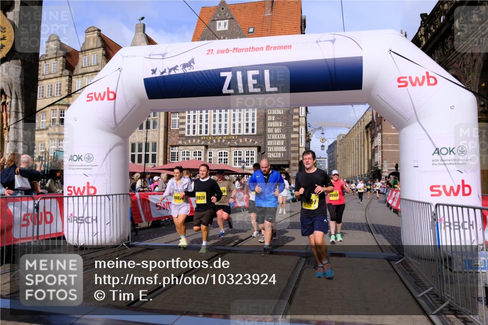 13.09.2026 - 21. swb-Marathon Bremen Tim E. http://msf.ph/oto/10323924 13.09.2026 10:59:59 Ziel 10147, 10236, 10355, 10669, 10745, 10928, 10929, 11054, 11056, 11089, 11194, 11207, 11419, 11501, 11519, 11594, 11803, 12138, 12242, 12243, 12480, 12481, 12527 meine-sportfotos.de