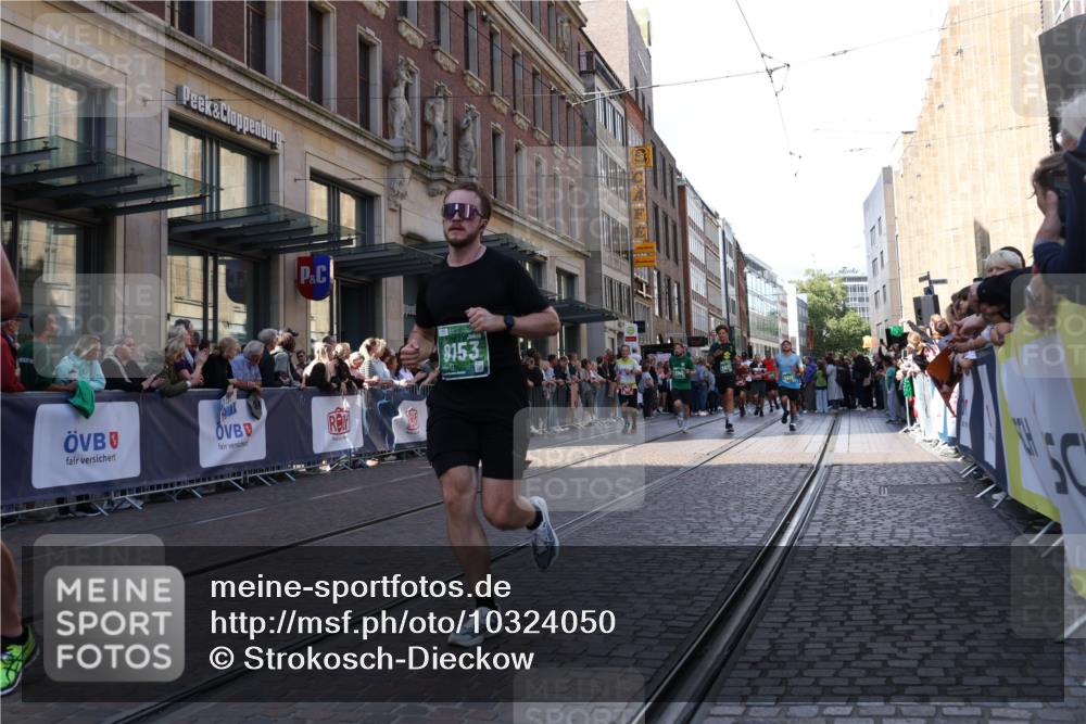 13.09.2026 - 21. swb-Marathon Bremen Strokosch-Dieckow http://msf.ph/oto/10324050 13.09.2026 13:19:15 Ziel 161, 461, 926, 1010, 1232, 1281, 1468, 1535, 1642, 2906, 3182, 4319, 4455, 4977, 4978, 5371, 7037, 7140, 7268, 7655, 7945, 8153, 8185, 9638, 9984, 13163, 189, 666, 1599, 2007, 2390, 2423, 2535, 3182, 3508, 4819, 4857, 4916, 5172, 6008, 6137, 6310, 6633, 7154, 7647, 7686, 7754, 7791, 9512, 9552, 9638, 9805, 13184 meine-sportfotos.de