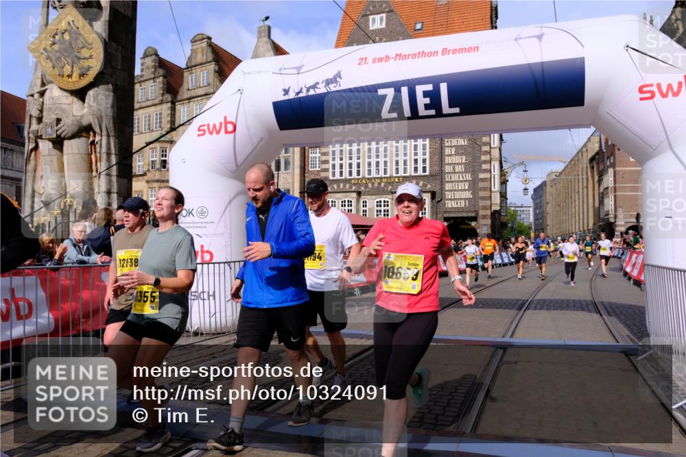 13.09.2026 - 21. swb-Marathon Bremen Tim E. http://msf.ph/oto/10324091 13.09.2026 11:00:01 Ziel 10147, 10236, 10355, 10669, 10691, 10928, 10929, 11054, 11056, 11089, 11194, 11419, 11501, 11594, 11803, 11904, 12138, 12242, 12243, 12388, 12480, 12527 meine-sportfotos.de