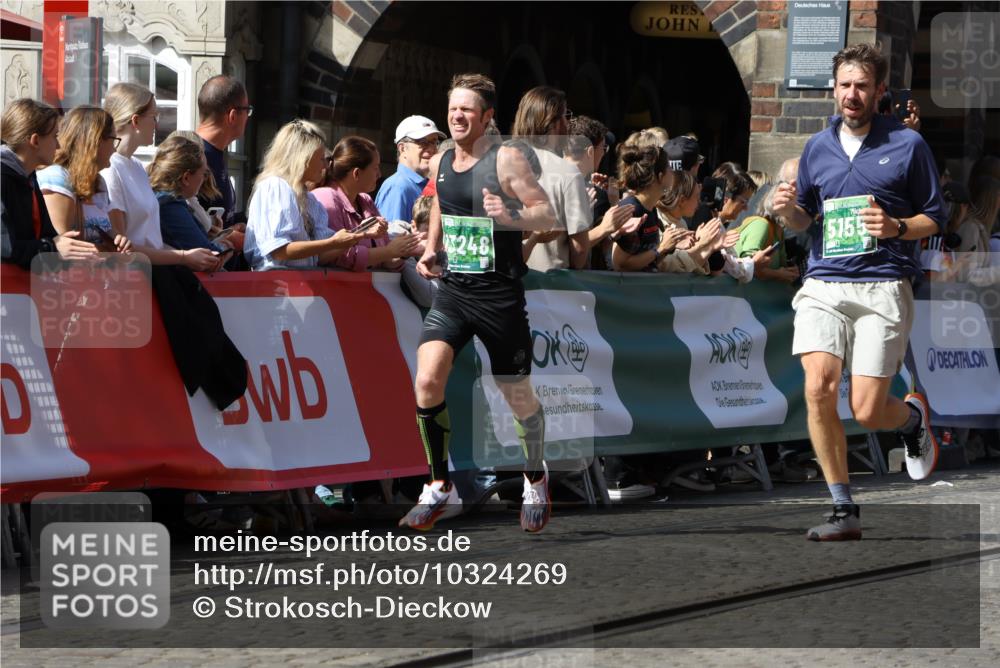 13.09.2026 - 21. swb-Marathon Bremen Strokosch-Dieckow http://msf.ph/oto/10324269 13.09.2026 13:10:45 Ziel 604, 640, 1277, 2605, 3959, 5532, 5620, 6267, 7881, 8033, 8064, 8709, 384, 1385, 2021, 2759, 4023, 4475, 4571, 5079, 5155, 5168, 5314, 5387, 6657, 7115, 7136, 9622, 9659, 13248 meine-sportfotos.de
