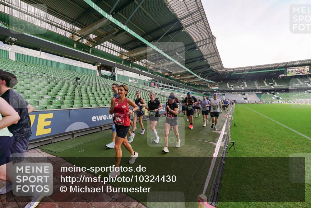 13.09.2026 - 21. swb-Marathon Bremen Michael Burmester http://msf.ph/oto/10324430 13.09.2026 13:27:15 Laufen im Stadion 111, 186, 202, 357, 364, 390, 478, 597, 645, 726, 833, 888, 925, 1077, 1283, 1412, 1473, 1487, 1496, 1530, 1608, 1618, 1700, 1769, 1828, 1958, 1961, 1984, 2236, 2273, 2309, 2382, 2384, 2388, 2404, 2428, 2502, 2507, 2508, 2542, 2558, 2576, 2582, 2592, 2656, 2675, 2725, 2748, 2817, 2875, 2876, 2923, 2965, 2970, 3045, 3047, 3050, 3062, 3073, 3084, 3097, 3172, 3184, 3219, 3359, 3433, 3540, 3592, 3629, 3756, 3885, 3907, 3978, 4457, 4660 meine-sportfotos.de