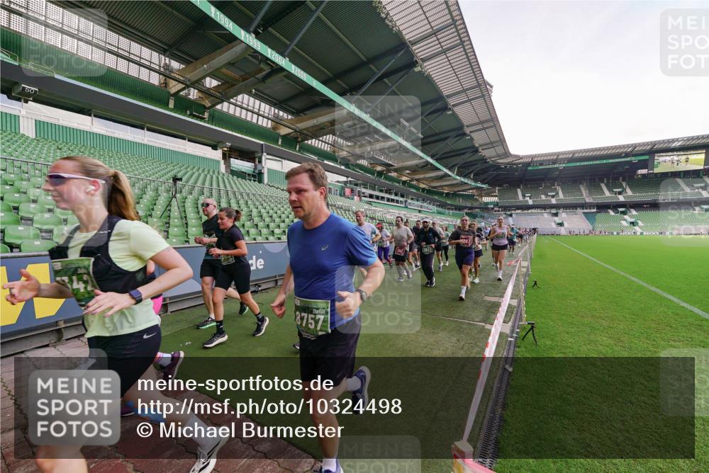 13.09.2026 - 21. swb-Marathon Bremen Michael Burmester http://msf.ph/oto/10324498 13.09.2026 13:27:21 Laufen im Stadion 111, 186, 202, 357, 364, 390, 478, 597, 726, 829, 833, 888, 925, 1077, 1220, 1283, 1412, 1473, 1496, 1530, 1608, 1618, 1700, 1769, 1958, 1961, 1984, 2236, 2273, 2309, 2382, 2384, 2388, 2404, 2428, 2502, 2507, 2508, 2542, 2558, 2576, 2582, 2592, 2656, 2675, 2725, 2748, 2817, 2875, 2876, 2923, 2965, 2970, 3045, 3047, 3050, 3073, 3084, 3184, 3219, 3359, 3433, 3540, 3592, 3629, 3756, 3885, 3907, 3978, 4457, 4660 meine-sportfotos.de
