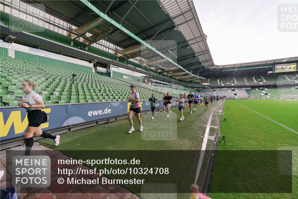 13.09.2026 - 21. swb-Marathon Bremen Michael Burmester http://msf.ph/oto/10324708 13.09.2026 13:27:41 Laufen im Stadion 111, 186, 202, 357, 364, 390, 478, 597, 726, 829, 833, 888, 925, 1077, 1220, 1412, 1473, 1496, 1608, 1700, 1769, 1958, 1961, 1984, 2236, 2273, 2309, 2388, 2404, 2428, 2502, 2507, 2542, 2574, 2576, 2582, 2592, 2725, 2748, 2817, 2875, 2876, 2923, 2965, 3045, 3047, 3050, 3061, 3073, 3084, 3184, 3219, 3359, 3540, 3589, 3592, 3629, 3694, 3756, 3826, 3885, 3907, 3978, 4108, 4238, 4457, 4660 meine-sportfotos.de