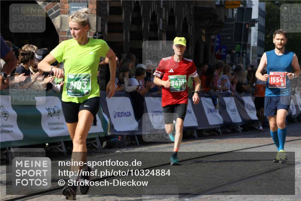 13.09.2026 - 21. swb-Marathon Bremen Strokosch-Dieckow http://msf.ph/oto/10324884 13.09.2026 13:11:02 Ziel 384, 1181, 1385, 1498, 1554, 2347, 2605, 4023, 4727, 5066, 5152, 5155, 5168, 5314, 5387, 5620, 5648, 6267, 7115, 7136, 9659, 13248, 335, 1349, 2087, 3440, 3448, 3484, 3647, 4429, 8183, 8474, 9410, 9618, 9762 meine-sportfotos.de