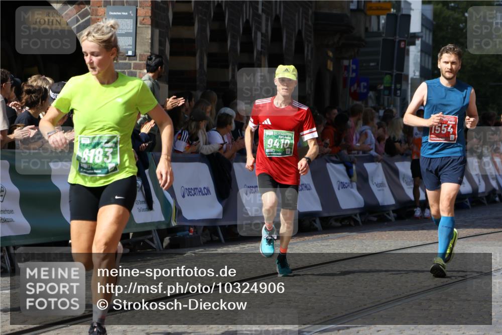 13.09.2026 - 21. swb-Marathon Bremen Strokosch-Dieckow http://msf.ph/oto/10324906 13.09.2026 13:11:02 Ziel 384, 1181, 1385, 1498, 1554, 2347, 2605, 4023, 4727, 5066, 5152, 5155, 5168, 5314, 5387, 5620, 5648, 6267, 7115, 7136, 9659, 13248, 335, 1349, 2087, 3440, 3448, 3484, 3647, 4429, 8183, 8474, 9410, 9618, 9762 meine-sportfotos.de