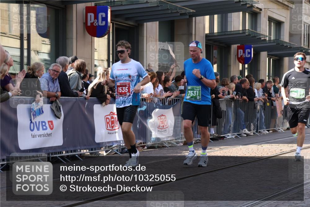 13.09.2026 - 21. swb-Marathon Bremen Strokosch-Dieckow http://msf.ph/oto/10325055 13.09.2026 13:19:45 Ziel 205, 411, 431, 495, 511, 655, 1053, 1058, 1252, 1390, 1537, 1551, 1750, 1931, 1972, 2122, 2343, 2807, 2885, 2903, 3240, 3319, 3411, 3685, 3690, 4287, 5340, 5389, 5813, 5837, 6663, 7341, 7404, 7488, 7531, 7664, 8263, 9082, 9518, 9756, 13192, 161, 461, 926, 1010, 1232, 1281, 1468, 1535, 1642, 2870, 2906, 3966, 4101, 4455, 4479, 4480, 4977, 4978, 7037, 7140, 7268, 7655, 7945, 8153, 8185, 9359, 9984, 13163 meine-sportfotos.de