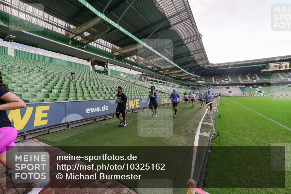 13.09.2026 - 21. swb-Marathon Bremen Michael Burmester http://msf.ph/oto/10325162 13.09.2026 13:28:36 Laufen im Stadion 111, 220, 357, 422, 476, 478, 597, 685, 726, 729, 754, 829, 888, 925, 986, 1079, 1220, 1298, 1325, 1384, 1412, 1496, 1608, 1615, 1741, 1769, 1777, 1958, 1961, 1984, 2236, 2326, 2365, 2472, 2502, 2574, 2593, 2725, 2743, 2862, 2868, 2875, 2876, 2923, 2924, 2991, 3020, 3045, 3061, 3073, 3129, 3154, 3184, 3219, 3238, 3274, 3321, 3361, 3589, 3592, 3594, 3595, 3678, 3694, 3755, 3758, 3798, 3826, 3853, 3885, 3907, 3953, 3965, 3971, 3978, 3987, 4011, 4108, 4238, 4457, 4660 meine-sportfotos.de