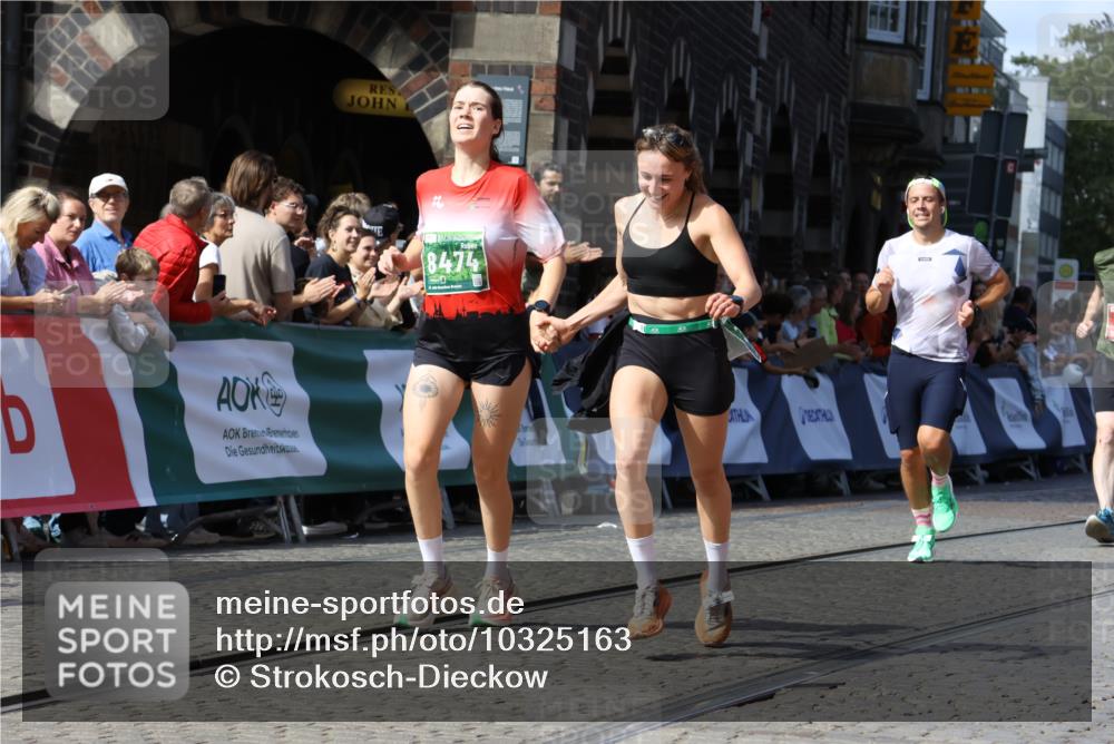 13.09.2026 - 21. swb-Marathon Bremen Strokosch-Dieckow http://msf.ph/oto/10325163 13.09.2026 13:11:12 Ziel 384, 697, 1385, 1498, 2021, 2347, 2759, 4023, 4475, 4571, 5079, 5155, 5168, 5314, 5387, 6657, 7115, 7136, 9622, 9659, 13248, 1349, 2087, 3899, 6274, 8474, 9291, 9618 meine-sportfotos.de