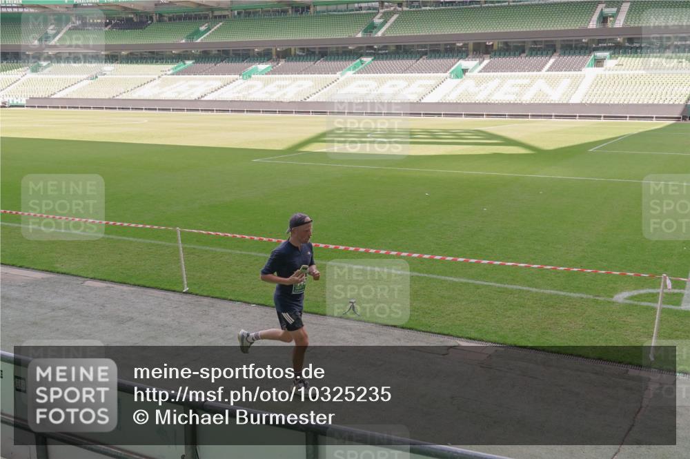 13.09.2026 - 21. swb-Marathon Bremen Michael Burmester http://msf.ph/oto/10325235 13.09.2026 12:54:36 Laufen im Stadion 145, 161, 189, 201, 205, 313, 376, 385, 388, 461, 472, 481, 495, 541, 560, 615, 616, 666, 675, 696, 740, 755, 816, 827, 982, 987, 1053, 1056, 1076, 1197, 1207, 1390, 1419, 1433, 1445, 1468, 1551, 1599, 1631, 1658, 1664, 1704, 1707, 1814, 2055, 2125, 2234, 2251, 2280, 2362, 2383, 2390, 2401, 2422, 2454, 2474, 2499, 2623, 2701, 2733, 2801, 2820, 2824, 2870, 2882, 2913, 2922, 2962, 2971, 2997, 3012, 3054, 3134, 3175, 3206, 3241, 3246, 3346, 3356, 3357, 3413, 3706, 3716, 3836, 4137 meine-sportfotos.de