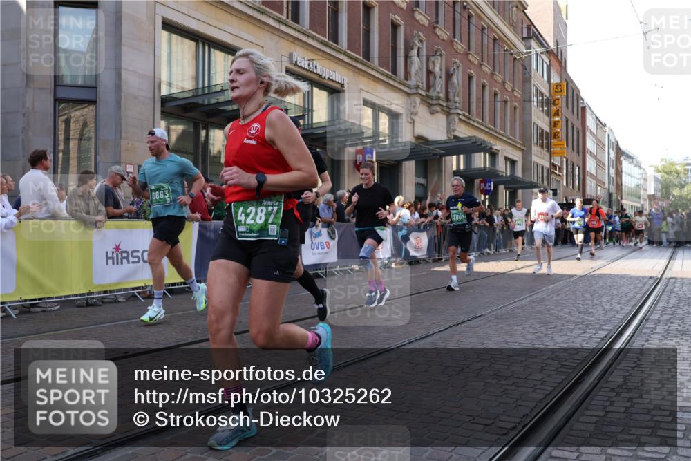 13.09.2026 - 21. swb-Marathon Bremen Strokosch-Dieckow http://msf.ph/oto/10325262 13.09.2026 13:19:49 Ziel 205, 431, 495, 511, 655, 1053, 1058, 1252, 1390, 1537, 1551, 1750, 1931, 1972, 2122, 2343, 2807, 2885, 2903, 3240, 3411, 3685, 3690, 4287, 5340, 5389, 5583, 5813, 5837, 6663, 6901, 7018, 7341, 7404, 7488, 7531, 7664, 9518, 9756, 13192, 161, 411, 461, 926, 1010, 1053, 1232, 1281, 1468, 1535, 1642, 2870, 2906, 3319, 3411, 3966, 4101, 4455, 4479, 4480, 4977, 4978, 7037, 7140, 7268, 7655, 8153, 8185, 8263, 9082, 9359, 9984, 13163 meine-sportfotos.de