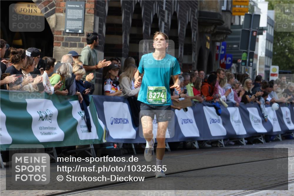 13.09.2026 - 21. swb-Marathon Bremen Strokosch-Dieckow http://msf.ph/oto/10325355 13.09.2026 13:11:16 Ziel 335, 384, 697, 1385, 2021, 2759, 4023, 4475, 4571, 5079, 5155, 5168, 5314, 5387, 6471, 6657, 7115, 7136, 8183, 9410, 9622, 9659, 13248, 382, 3899, 6274, 7109, 9291 meine-sportfotos.de