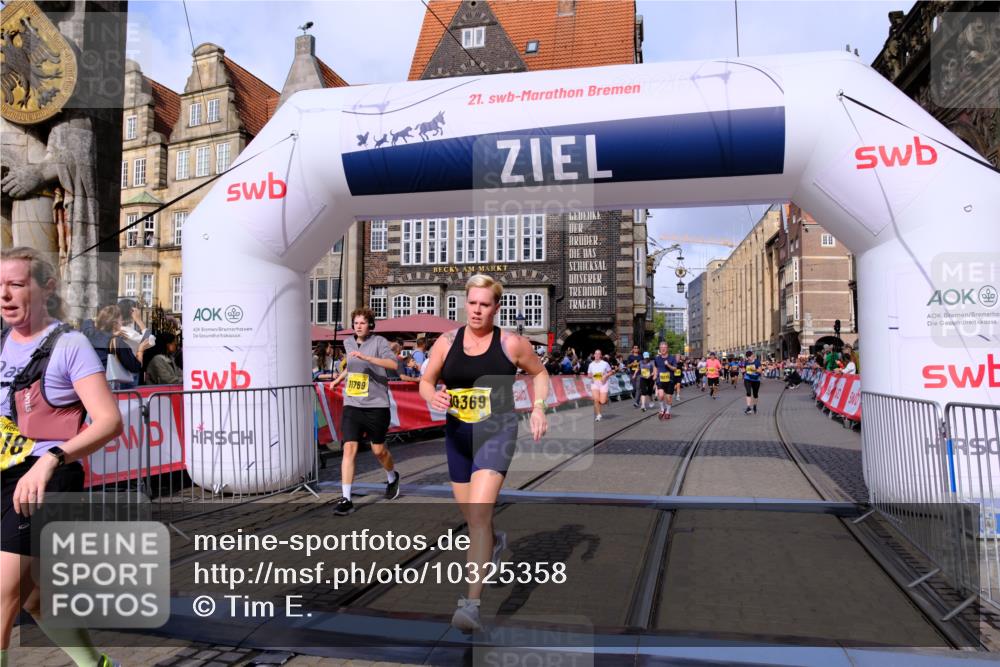 13.09.2026 - 21. swb-Marathon Bremen Tim E. http://msf.ph/oto/10325358 13.09.2026 11:00:48 Ziel 10272, 10275, 10306, 10369, 10677, 10801, 11045, 11126, 11129, 11162, 11180, 11687, 11708, 11769, 11838, 12018, 12105, 12106, 12291, 12394, 12430, 12530, 12531 meine-sportfotos.de
