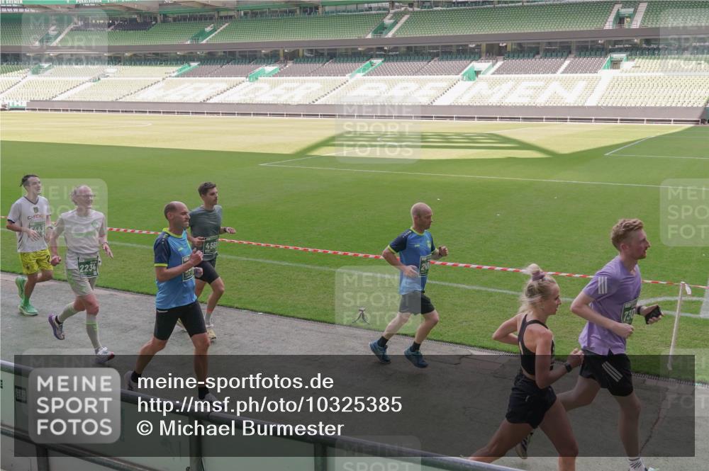 13.09.2026 - 21. swb-Marathon Bremen Michael Burmester http://msf.ph/oto/10325385 13.09.2026 12:54:47 Laufen im Stadion 161, 189, 201, 205, 313, 376, 385, 388, 461, 472, 481, 495, 541, 560, 615, 616, 666, 675, 696, 740, 816, 827, 913, 982, 1053, 1076, 1197, 1207, 1390, 1419, 1468, 1551, 1599, 1631, 1658, 1707, 1814, 2055, 2125, 2234, 2251, 2280, 2319, 2362, 2383, 2390, 2401, 2422, 2454, 2474, 2499, 2623, 2701, 2733, 2801, 2824, 2870, 2882, 2913, 2922, 2962, 2971, 2997, 3012, 3054, 3057, 3134, 3175, 3206, 3241, 3246, 3346, 3356, 3357, 3413, 3706, 3716, 3836, 4137, 6106 meine-sportfotos.de