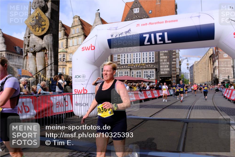 13.09.2026 - 21. swb-Marathon Bremen Tim E. http://msf.ph/oto/10325393 13.09.2026 11:00:49 Ziel 10263, 10272, 10275, 10306, 10369, 10677, 10801, 11045, 11126, 11129, 11162, 11180, 11687, 11708, 11769, 11838, 12018, 12291, 12394, 12430, 12530, 12531 meine-sportfotos.de