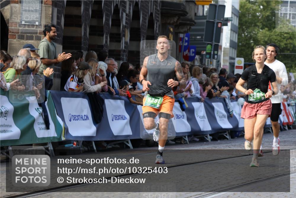 13.09.2026 - 21. swb-Marathon Bremen Strokosch-Dieckow http://msf.ph/oto/10325403 13.09.2026 13:11:20 Ziel 335, 384, 697, 2021, 2759, 3484, 3647, 4023, 4429, 4475, 4571, 5079, 5168, 5314, 6471, 6657, 7115, 7136, 8183, 9410, 9622, 382, 3899, 7109, 8982, 9291 meine-sportfotos.de