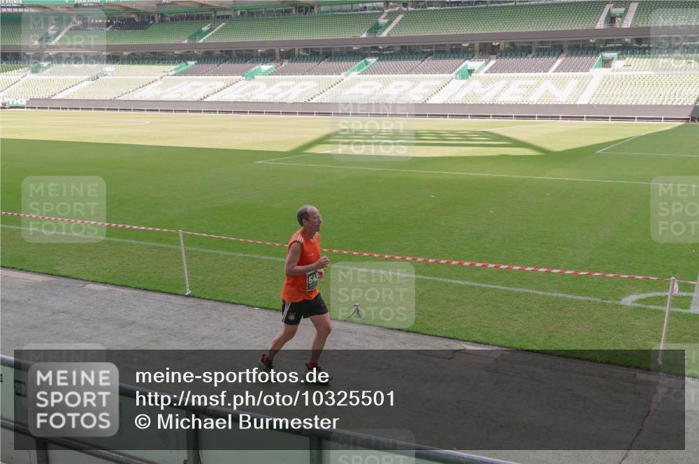 13.09.2026 - 21. swb-Marathon Bremen Michael Burmester http://msf.ph/oto/10325501 13.09.2026 12:54:54 Laufen im Stadion 161, 189, 201, 205, 313, 385, 388, 461, 472, 481, 495, 560, 615, 616, 666, 675, 696, 740, 816, 827, 913, 1053, 1058, 1076, 1197, 1207, 1390, 1419, 1468, 1551, 1599, 1631, 1645, 1658, 1707, 1814, 2055, 2125, 2234, 2251, 2280, 2319, 2383, 2390, 2474, 2499, 2623, 2701, 2733, 2801, 2824, 2870, 2882, 2913, 2922, 2962, 2971, 3012, 3054, 3057, 3134, 3175, 3192, 3206, 3241, 3246, 3346, 3356, 3357, 3413, 3706, 3716, 3836, 4137, 5277, 5430, 5530, 5867, 6106 meine-sportfotos.de