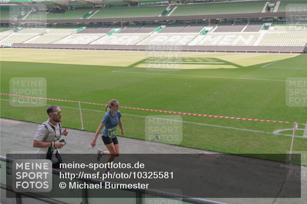 13.09.2026 - 21. swb-Marathon Bremen Michael Burmester http://msf.ph/oto/10325581 13.09.2026 12:55:03 Laufen im Stadion 161, 189, 201, 205, 385, 388, 411, 461, 472, 481, 495, 655, 666, 675, 816, 827, 854, 913, 1053, 1058, 1076, 1197, 1207, 1390, 1419, 1468, 1537, 1551, 1599, 1631, 1645, 1658, 2055, 2122, 2125, 2234, 2251, 2319, 2383, 2390, 2474, 2499, 2604, 2623, 2701, 2733, 2801, 2824, 2870, 2882, 2913, 2922, 2962, 2971, 3012, 3054, 3057, 3134, 3175, 3192, 3206, 3241, 3246, 3346, 3356, 3357, 3413, 3706, 3716, 3836, 4137, 4413, 4733, 5277, 5430, 5530, 5867, 6106 meine-sportfotos.de