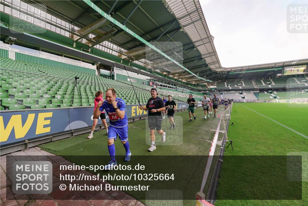 13.09.2026 - 21. swb-Marathon Bremen Michael Burmester http://msf.ph/oto/10325664 13.09.2026 13:29:19 Laufen im Stadion 111, 171, 220, 422, 476, 478, 685, 729, 754, 767, 829, 925, 986, 1079, 1217, 1220, 1242, 1270, 1298, 1325, 1384, 1496, 1615, 1633, 1634, 1741, 1777, 1886, 1958, 1983, 2238, 2263, 2326, 2365, 2436, 2449, 2472, 2502, 2546, 2574, 2593, 2738, 2740, 2743, 2830, 2862, 2868, 2924, 2991, 3020, 3053, 3061, 3129, 3154, 3238, 3274, 3286, 3321, 3361, 3563, 3589, 3594, 3595, 3605, 3678, 3694, 3755, 3758, 3798, 3826, 3853, 3898, 3929, 3953, 3965, 3971, 3987, 4011, 4056, 4108, 4238 meine-sportfotos.de