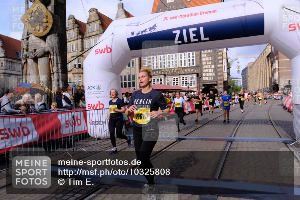 13.09.2026 - 21. swb-Marathon Bremen Tim E. http://msf.ph/oto/10325808 13.09.2026 11:01:05 Ziel 10093, 10263, 10306, 10367, 10368, 10753, 10857, 11055, 11162, 11180, 11247, 11343, 11359, 11475, 11556, 11687, 11708, 11728, 11797, 11804, 11819, 11838, 11959, 12006, 12116, 12397, 12428, 12430 meine-sportfotos.de