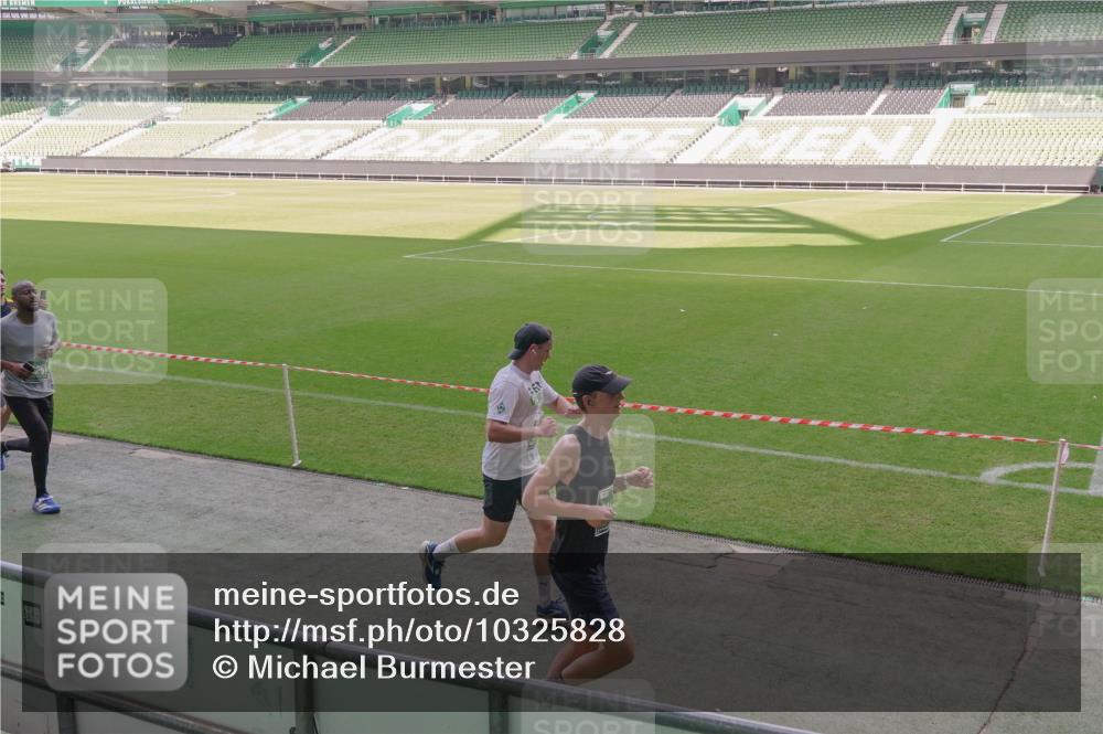 13.09.2026 - 21. swb-Marathon Bremen Michael Burmester http://msf.ph/oto/10325828 13.09.2026 12:55:16 Laufen im Stadion 161, 189, 201, 205, 385, 388, 411, 461, 465, 472, 481, 495, 655, 666, 816, 827, 854, 913, 1053, 1058, 1076, 1197, 1390, 1419, 1468, 1537, 1551, 1599, 1631, 1645, 1658, 1750, 2122, 2125, 2234, 2251, 2260, 2319, 2383, 2390, 2474, 2499, 2604, 2623, 2701, 2733, 2801, 2824, 2870, 2882, 2913, 2922, 2962, 2971, 3012, 3054, 3057, 3134, 3175, 3192, 3206, 3241, 3246, 3346, 3356, 3357, 3411, 3413, 3508, 3706, 3716, 3836, 4135, 4137, 4413, 4479, 4733, 5277, 5430, 5530, 5695, 5867, 6106 meine-sportfotos.de