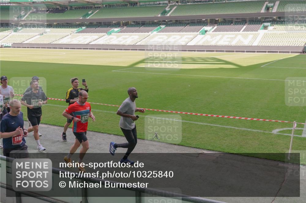 13.09.2026 - 21. swb-Marathon Bremen Michael Burmester http://msf.ph/oto/10325840 13.09.2026 12:55:17 Laufen im Stadion 161, 189, 201, 205, 385, 388, 411, 461, 465, 472, 481, 495, 655, 666, 816, 827, 854, 913, 1053, 1058, 1076, 1197, 1390, 1419, 1468, 1537, 1551, 1599, 1631, 1645, 1658, 1750, 2122, 2125, 2234, 2251, 2260, 2319, 2383, 2390, 2474, 2499, 2604, 2701, 2733, 2801, 2824, 2870, 2882, 2913, 2922, 2962, 2971, 3012, 3054, 3057, 3134, 3175, 3192, 3206, 3241, 3246, 3346, 3356, 3357, 3411, 3413, 3508, 3706, 3716, 3836, 4135, 4137, 4413, 4479, 4733, 5277, 5430, 5530, 5695, 5867, 6106 meine-sportfotos.de
