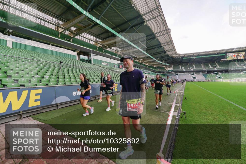 13.09.2026 - 21. swb-Marathon Bremen Michael Burmester http://msf.ph/oto/10325892 13.09.2026 13:29:41 Laufen im Stadion 171, 220, 297, 405, 422, 476, 685, 729, 754, 767, 986, 1079, 1217, 1242, 1270, 1298, 1325, 1384, 1615, 1633, 1634, 1741, 1777, 1810, 1811, 1886, 1983, 2238, 2249, 2263, 2326, 2365, 2436, 2449, 2472, 2546, 2574, 2593, 2615, 2738, 2740, 2743, 2830, 2862, 2868, 2869, 2871, 2924, 2991, 3020, 3053, 3061, 3129, 3154, 3227, 3238, 3274, 3286, 3321, 3361, 3563, 3589, 3594, 3595, 3605, 3678, 3694, 3755, 3758, 3798, 3826, 3853, 3898, 3929, 3953, 3965, 3971, 3987, 4011, 4056, 4108, 4238 meine-sportfotos.de