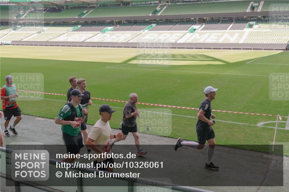 13.09.2026 - 21. swb-Marathon Bremen Michael Burmester http://msf.ph/oto/10326061 13.09.2026 12:55:31 Laufen im Stadion 161, 189, 201, 205, 307, 385, 388, 411, 461, 465, 481, 495, 655, 666, 854, 913, 926, 1053, 1058, 1197, 1390, 1537, 1599, 1631, 1645, 1658, 1750, 2122, 2125, 2234, 2251, 2260, 2319, 2383, 2390, 2474, 2535, 2604, 2733, 2801, 2824, 2870, 2922, 2948, 2962, 3012, 3054, 3057, 3119, 3134, 3175, 3192, 3202, 3206, 3241, 3246, 3290, 3346, 3348, 3356, 3357, 3411, 3508, 3706, 3716, 3836, 4135, 4137, 4171, 4413, 4479, 4733, 5277, 5430, 5530, 5695, 5867, 6106 meine-sportfotos.de