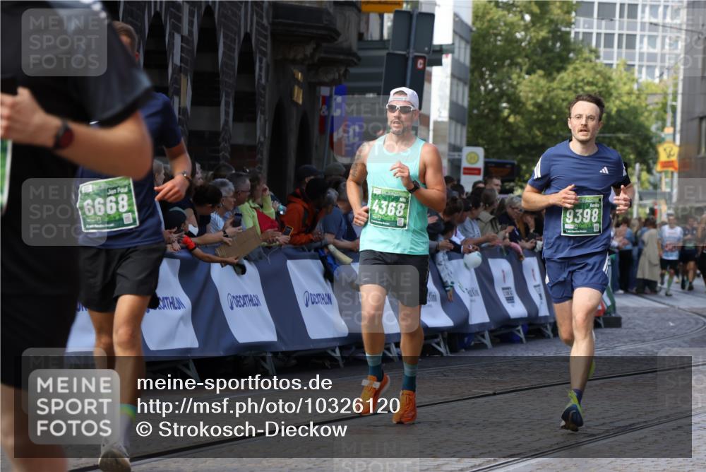 13.09.2026 - 21. swb-Marathon Bremen Strokosch-Dieckow http://msf.ph/oto/10326120 13.09.2026 13:11:47 Ziel 382, 3899, 6274, 7109, 8982, 9291, 493, 826, 863, 2444, 3336, 4368, 4698, 5521, 5893, 6668, 9398 meine-sportfotos.de
