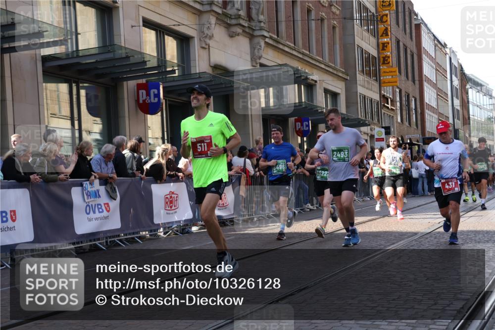 13.09.2026 - 21. swb-Marathon Bremen Strokosch-Dieckow http://msf.ph/oto/10326128 13.09.2026 13:20:10 Ziel 201, 232, 334, 876, 1197, 1528, 1646, 1750, 2493, 2577, 2953, 3813, 4174, 4351, 4357, 4358, 5137, 5450, 5493, 5583, 5855, 6495, 6496, 6901, 7018, 7411, 7664, 8178, 9047, 9162, 9721, 9949, 13222, 205, 411, 431, 495, 511, 655, 1053, 1058, 1252, 1390, 1537, 1551, 1750, 1931, 1972, 2122, 2343, 2807, 2885, 2903, 3240, 3319, 3411, 3685, 3690, 4287, 5340, 5389, 5813, 5837, 6663, 7341, 7404, 7488, 7531, 7664, 8263, 9082, 9518, 9756, 13192 meine-sportfotos.de