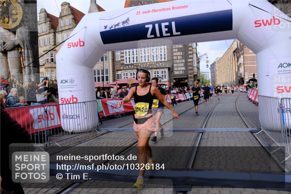13.09.2026 - 21. swb-Marathon Bremen Tim E. http://msf.ph/oto/10326184 13.09.2026 11:01:19 Ziel 10093, 10367, 10368, 10428, 10639, 10753, 10964, 10965, 11049, 11055, 11116, 11247, 11359, 11428, 11540, 11681, 11682, 11728, 11804, 11850, 12085, 12116, 12241, 12428 meine-sportfotos.de