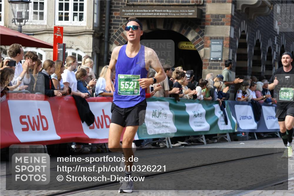 13.09.2026 - 21. swb-Marathon Bremen Strokosch-Dieckow http://msf.ph/oto/10326221 13.09.2026 13:11:53 Ziel 382, 3899, 6059, 7109, 8982, 493, 863, 2444, 2447, 2820, 3336, 3703, 4283, 4698, 5893, 6739, 7621 meine-sportfotos.de
