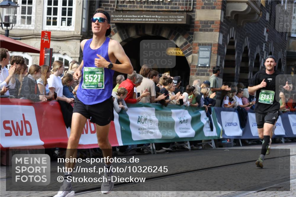 13.09.2026 - 21. swb-Marathon Bremen Strokosch-Dieckow http://msf.ph/oto/10326245 13.09.2026 13:11:53 Ziel 382, 3899, 6059, 7109, 8982, 493, 863, 2444, 2447, 2820, 3336, 3703, 4283, 4698, 5893, 6739, 7621 meine-sportfotos.de