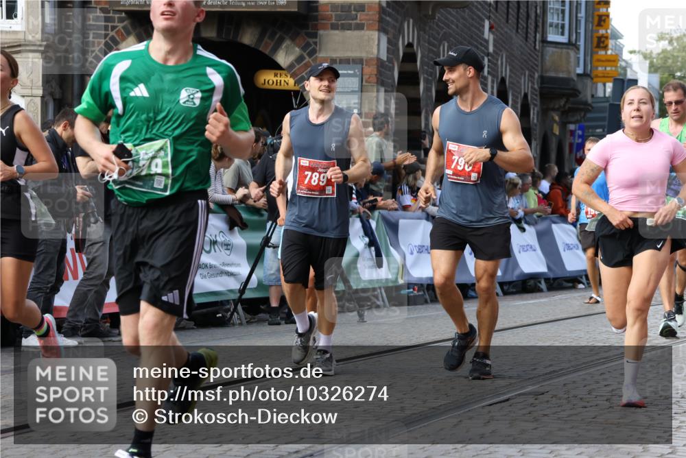 13.09.2026 - 21. swb-Marathon Bremen Strokosch-Dieckow http://msf.ph/oto/10326274 13.09.2026 13:24:57 Ziel 282, 789, 790, 1516, 1582, 2280, 3375, 3524, 3994, 4198, 4277, 5328, 5572, 5664, 5668, 5669, 5953, 6080, 6626, 7568, 8310, 8636, 8784, 8881, 9264, 9541, 9676, 10069, 10071, 10097, 1080, 1166, 1264, 1436, 1448, 2322, 3105, 4091, 4113, 4507, 4918, 6943, 8245, 9073, 9152, 9360, 9493, 13088 meine-sportfotos.de
