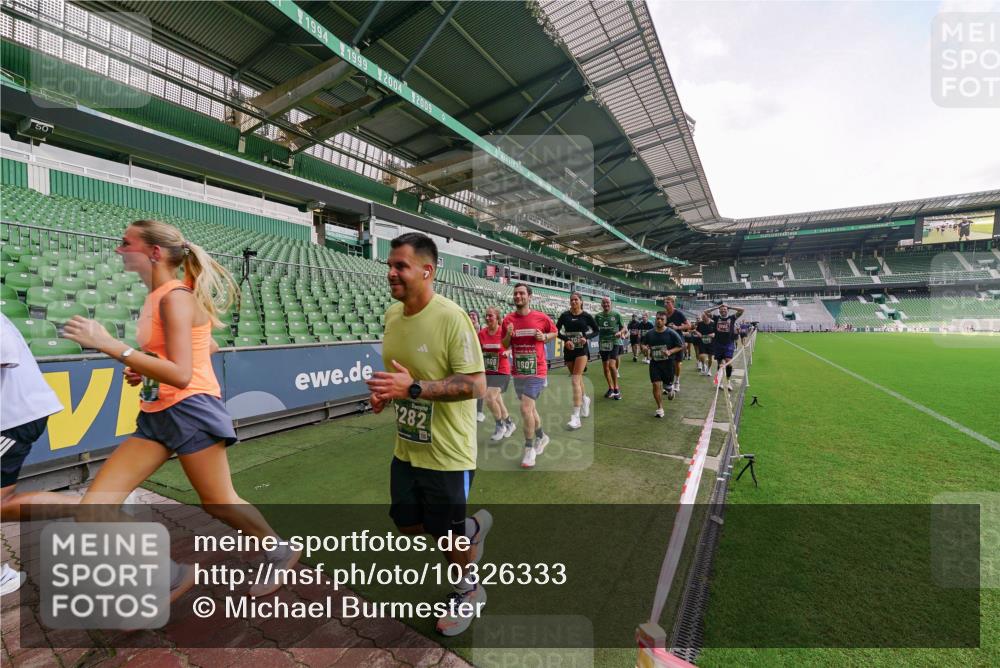 13.09.2026 - 21. swb-Marathon Bremen Michael Burmester http://msf.ph/oto/10326333 13.09.2026 13:30:24 Laufen im Stadion 122, 171, 224, 297, 405, 422, 476, 639, 685, 729, 754, 767, 806, 986, 1114, 1217, 1242, 1270, 1384, 1529, 1615, 1633, 1634, 1775, 1810, 1811, 1886, 1983, 2216, 2238, 2242, 2249, 2263, 2326, 2368, 2372, 2436, 2449, 2546, 2615, 2629, 2637, 2643, 2677, 2719, 2738, 2740, 2830, 2862, 2869, 2871, 2877, 2918, 2994, 3020, 3053, 3094, 3101, 3129, 3227, 3238, 3274, 3286, 3361, 3401, 3563, 3594, 3605, 3755, 3758, 3873, 3876, 3898, 3929, 3953, 3965, 3971, 4011, 4056, 357 meine-sportfotos.de
