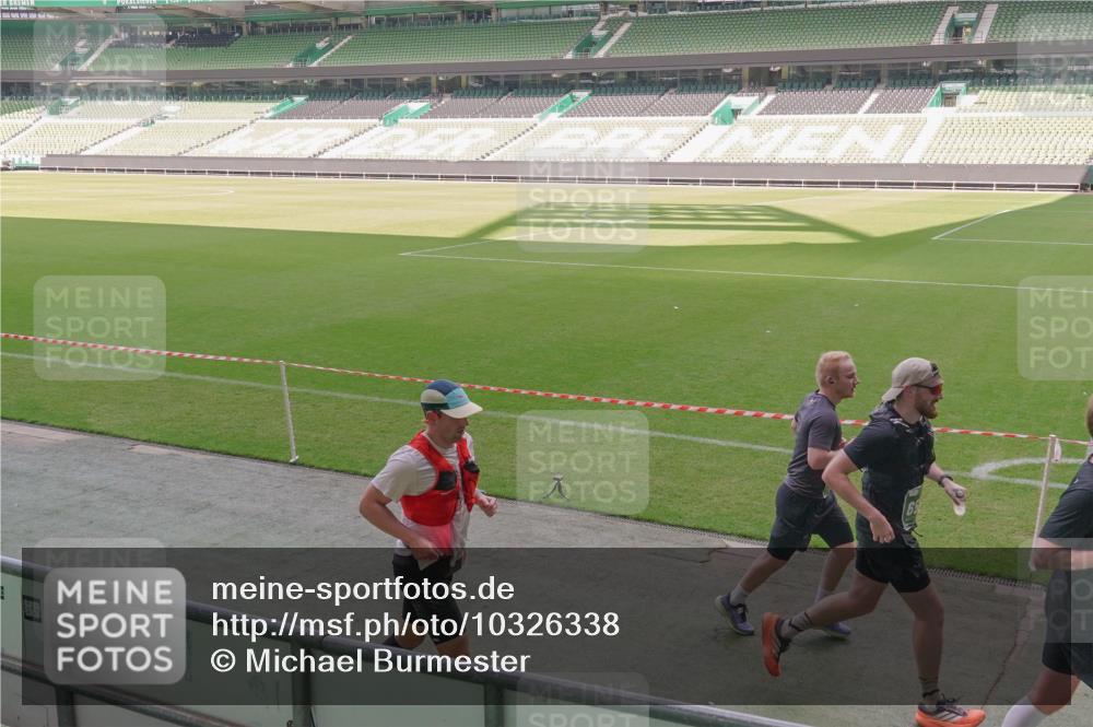 13.09.2026 - 21. swb-Marathon Bremen Michael Burmester http://msf.ph/oto/10326338 13.09.2026 12:55:50 Laufen im Stadion 161, 201, 205, 307, 388, 411, 431, 461, 465, 495, 655, 854, 876, 913, 926, 948, 1053, 1058, 1130, 1197, 1390, 1537, 1599, 1645, 1750, 1972, 2001, 2040, 2122, 2125, 2234, 2251, 2260, 2319, 2383, 2390, 2473, 2474, 2535, 2604, 2733, 2801, 2812, 2870, 2922, 2948, 3012, 3057, 3119, 3134, 3175, 3192, 3202, 3206, 3241, 3246, 3290, 3346, 3348, 3356, 3411, 3508, 3706, 3716, 3836, 4135, 4137, 4171, 4413, 4479, 4733, 5277, 5430, 5530, 5695, 5867, 6106 meine-sportfotos.de