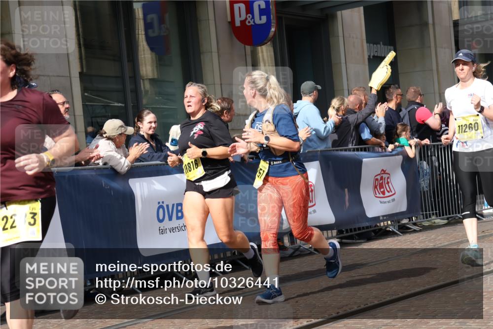 13.09.2026 - 21. swb-Marathon Bremen Strokosch-Dieckow http://msf.ph/oto/10326441 13.09.2026 11:01:05 Ziel 10181, 10251, 10560, 10647, 10648, 10678, 10892, 11260, 11306, 11324, 11459, 11467, 11550, 11551, 11666, 11751, 11788, 11796, 11798, 11813, 11816, 11969, 11970, 12047, 12062, 12245, 12283, 12390, 12391, 10093, 10367, 10368, 10428, 10639, 10753, 10857, 10964, 10965, 11049, 11055, 11116, 11247, 11359, 11428, 11540, 11681, 11682, 11728, 11797, 11804, 11819, 11850, 11959, 12006, 12085, 12116, 12241, 12397, 12428 meine-sportfotos.de