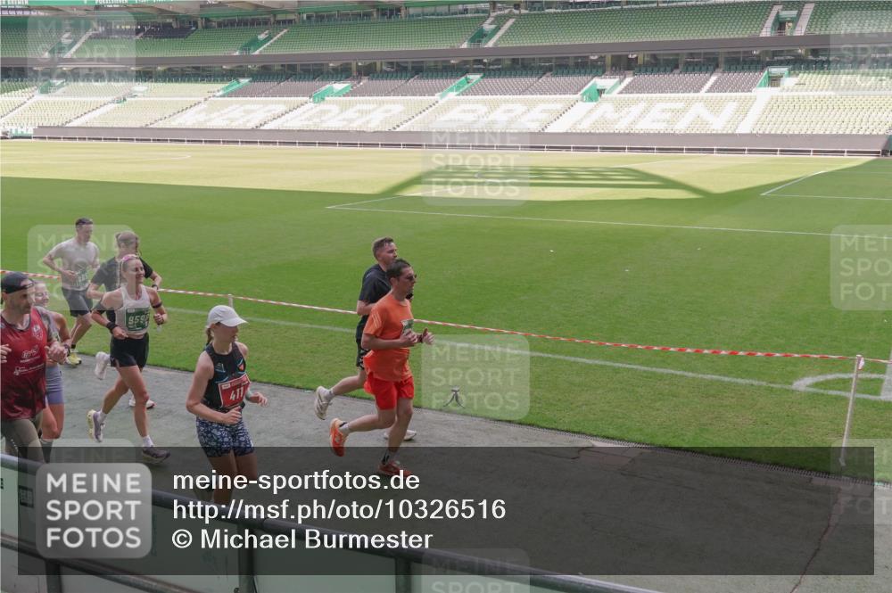 13.09.2026 - 21. swb-Marathon Bremen Michael Burmester http://msf.ph/oto/10326516 13.09.2026 12:56:04 Laufen im Stadion 201, 205, 307, 388, 411, 431, 465, 495, 655, 769, 854, 876, 913, 926, 948, 1058, 1130, 1197, 1390, 1537, 1599, 1601, 1645, 1750, 1972, 2001, 2040, 2122, 2125, 2234, 2251, 2260, 2319, 2383, 2390, 2473, 2474, 2535, 2604, 2634, 2671, 2733, 2761, 2812, 2870, 2922, 2948, 3057, 3119, 3134, 3175, 3192, 3202, 3241, 3246, 3290, 3346, 3348, 3356, 3411, 3458, 3508, 3706, 3716, 3813, 3836, 4135, 4137, 4171, 4413, 4479, 4733, 5277, 5430, 5530, 5695, 5867, 6106 meine-sportfotos.de