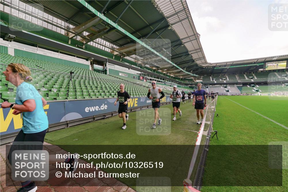 13.09.2026 - 21. swb-Marathon Bremen Michael Burmester http://msf.ph/oto/10326519 13.09.2026 13:30:41 Laufen im Stadion 122, 171, 224, 295, 297, 405, 487, 639, 754, 767, 806, 840, 965, 1114, 1217, 1242, 1270, 1314, 1329, 1529, 1633, 1634, 1775, 1810, 1811, 1886, 1983, 2216, 2238, 2242, 2249, 2263, 2368, 2372, 2436, 2449, 2546, 2615, 2629, 2637, 2643, 2677, 2719, 2738, 2740, 2830, 2869, 2871, 2877, 2918, 2952, 2994, 3038, 3053, 3094, 3101, 3129, 3227, 3286, 3401, 3426, 3563, 3605, 3723, 3758, 3873, 3876, 3898, 3918, 3929, 4011, 4056, 357 meine-sportfotos.de